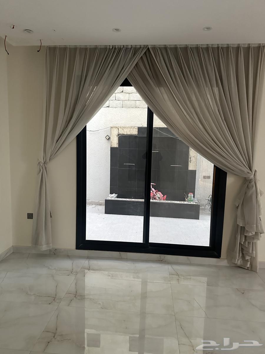 5 bedroom villa in Al Aridh 10