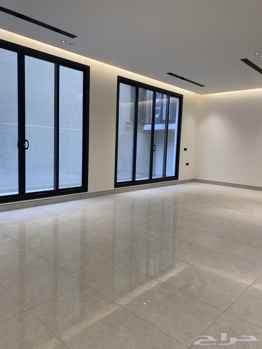 5 bedroom villa in Al Narjis 2