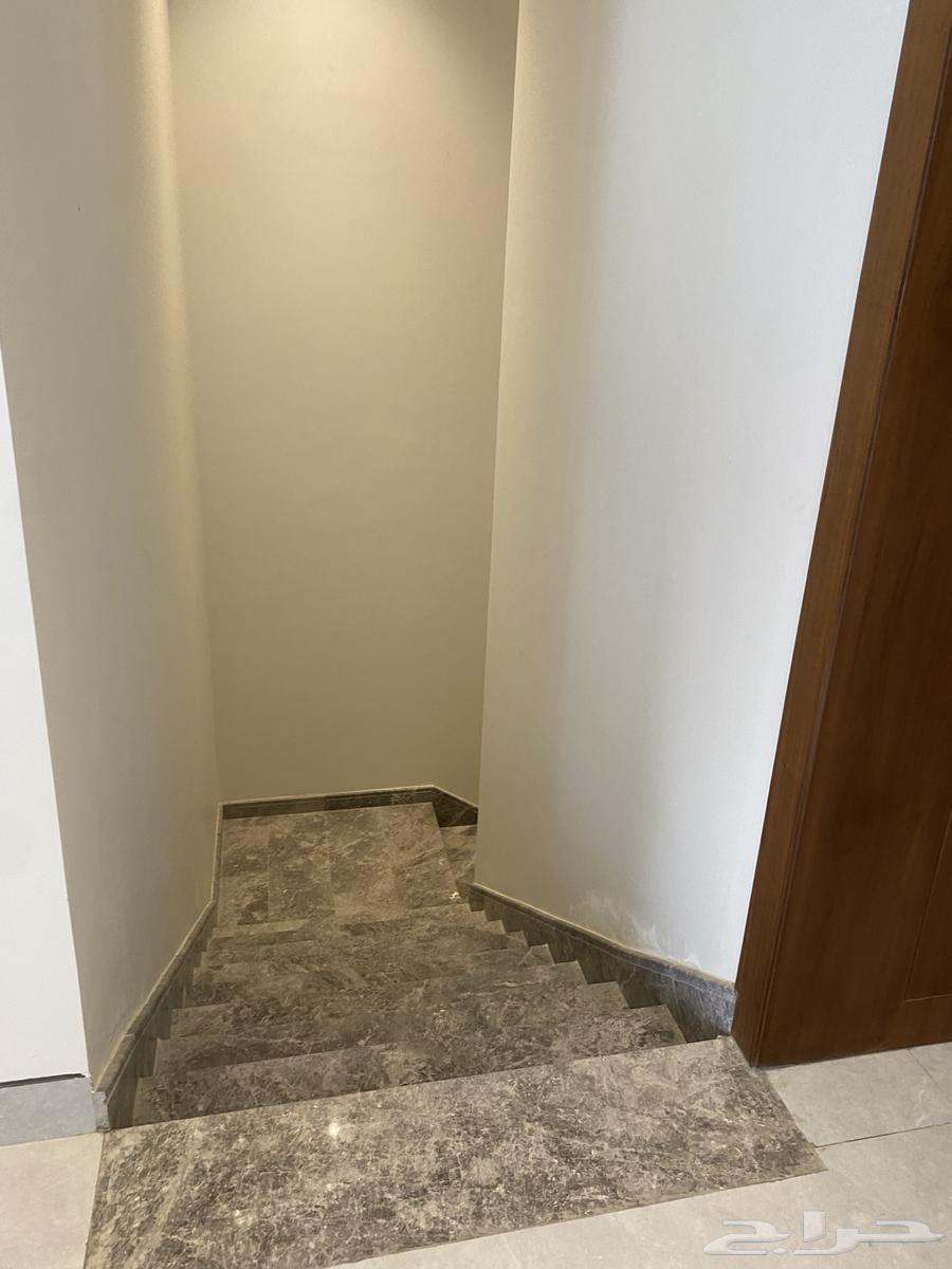5 bedroom villa in Al Narjis 11
