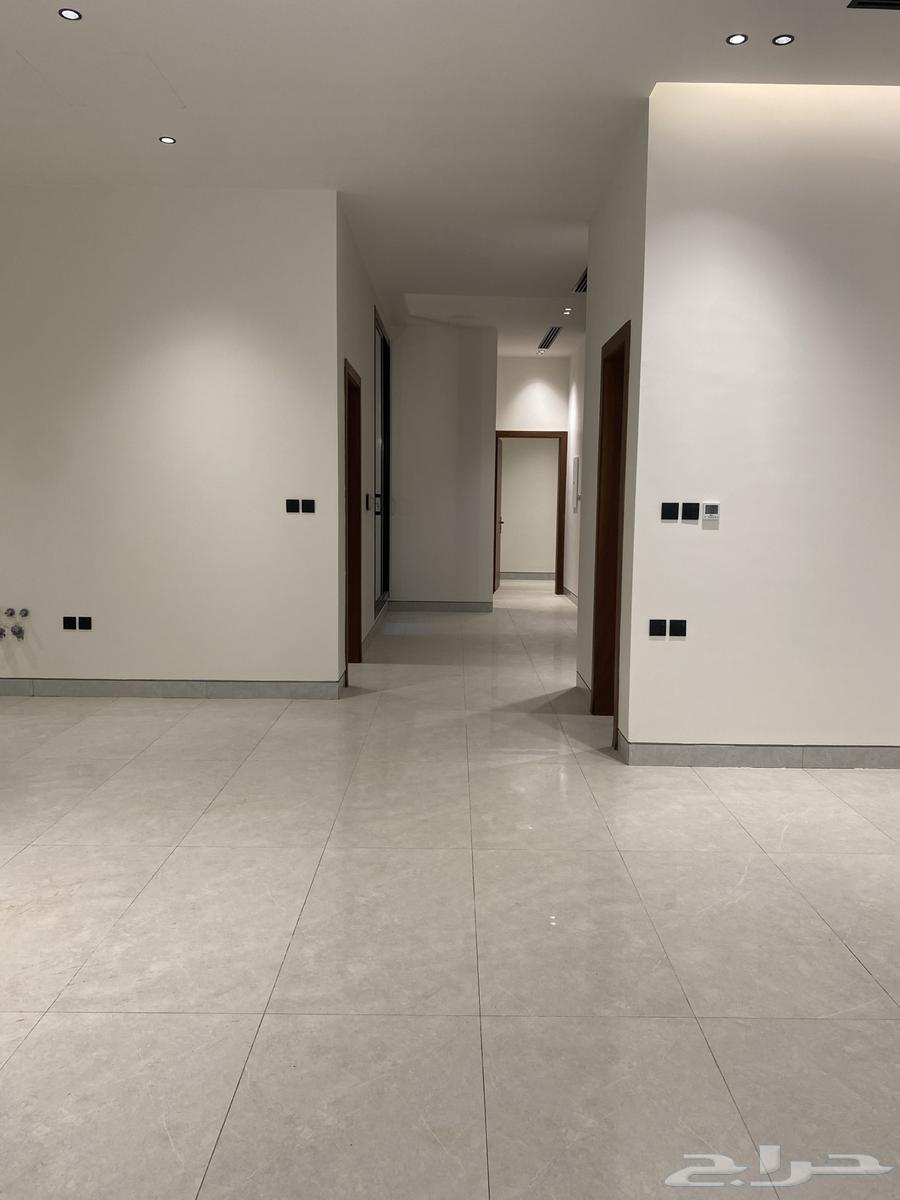 5 bedroom villa in Al Narjis 4