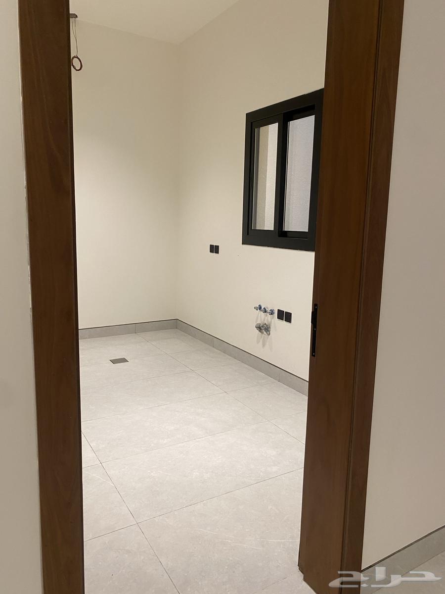 5 bedroom villa in Al Narjis 5