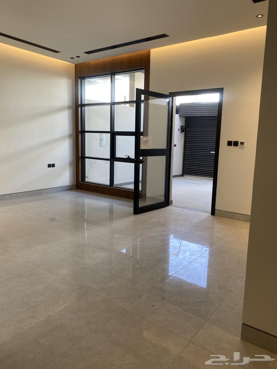 5 bedroom villa in Al Narjis 9