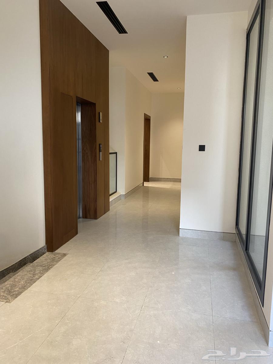 5 bedroom villa in Al Narjis 10