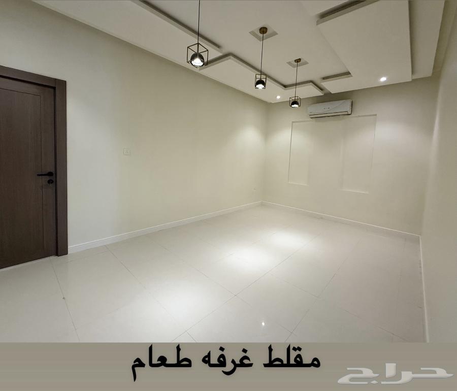 فيلا 4 غرف في الياسمين 7