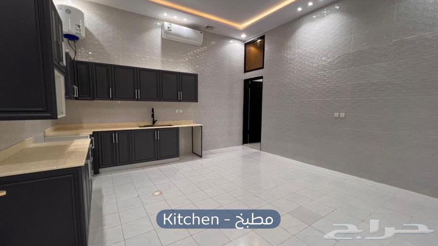5 bedroom villa in Al Rimal 10
