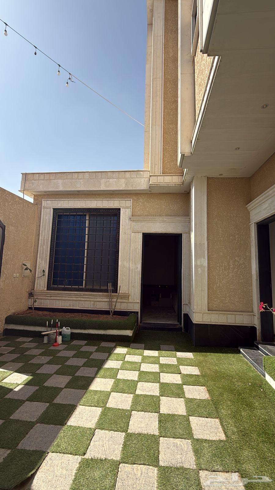 6 bedroom villa in Al Rimal 3