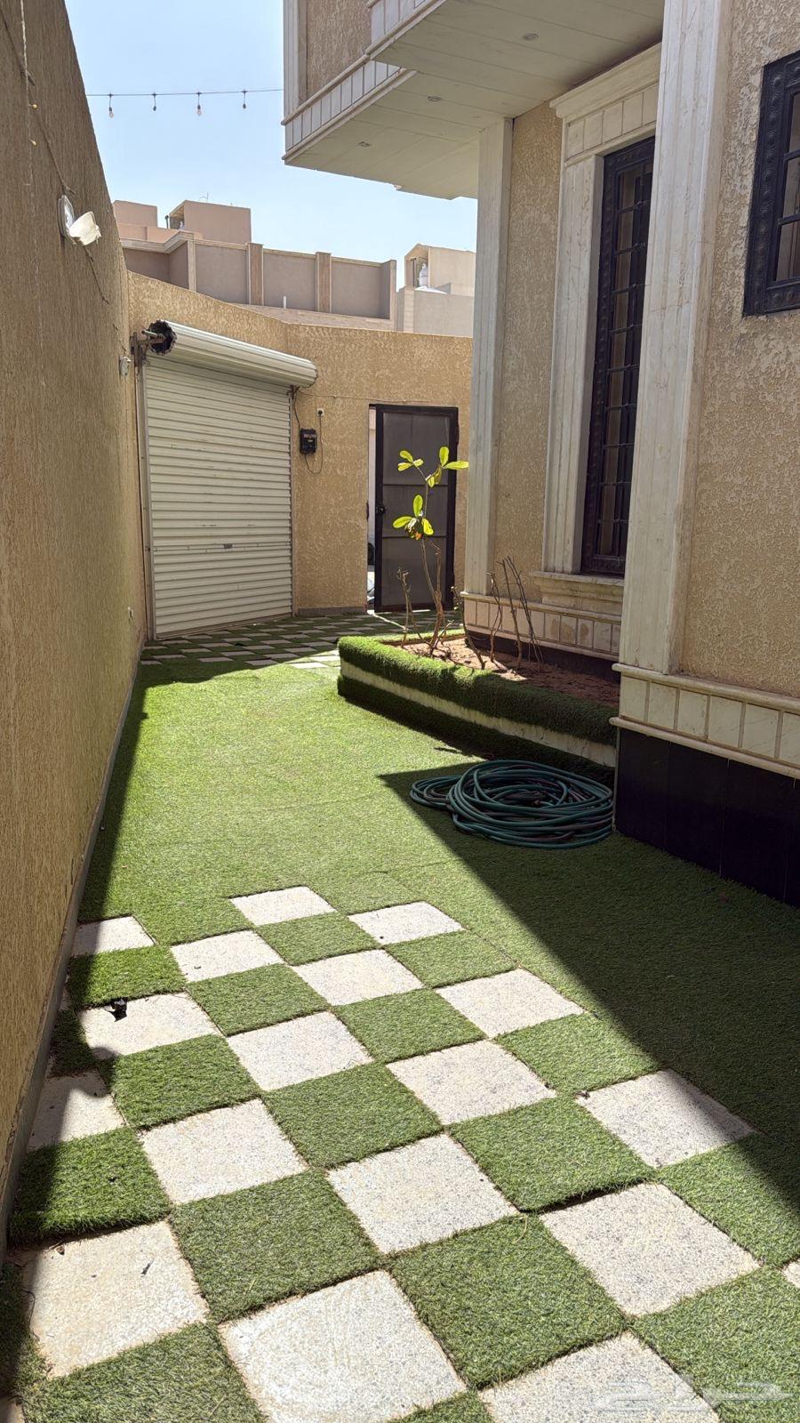 6 bedroom villa in Al Rimal 4