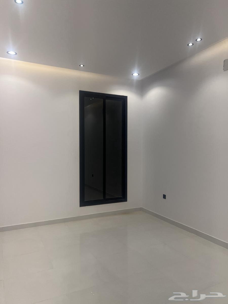 فيلا 5 غرف في البيان 5