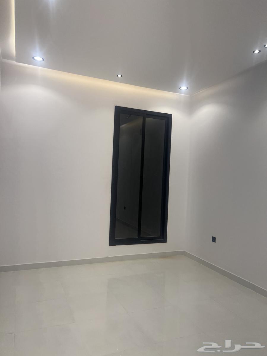 فيلا 5 غرف في البيان 6