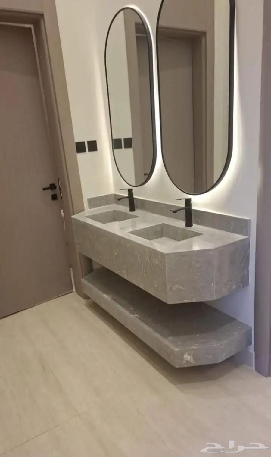 8 bedroom villa in Al Janadriyah 2