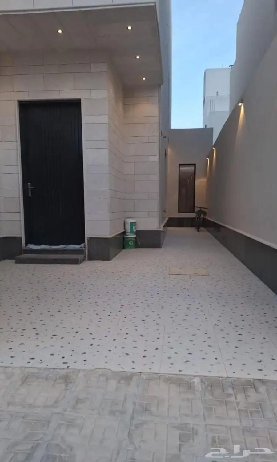 8 bedroom villa in Al Janadriyah 7