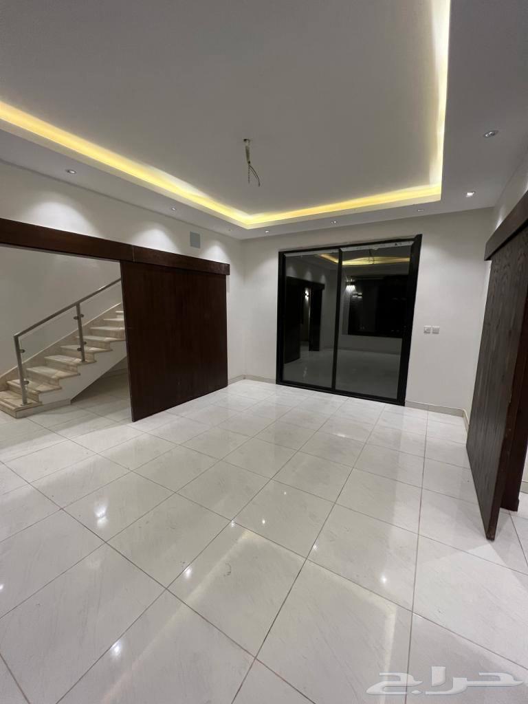 7 bedroom villa in Al Janadriyah 2