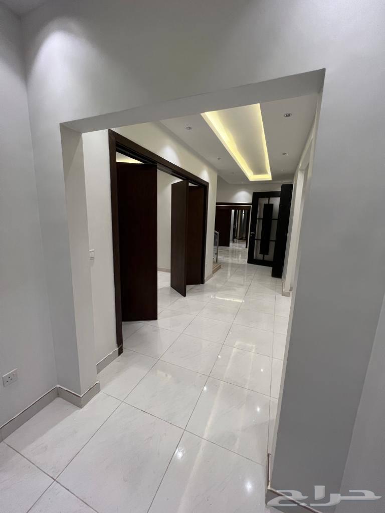 7 bedroom villa in Al Janadriyah 5