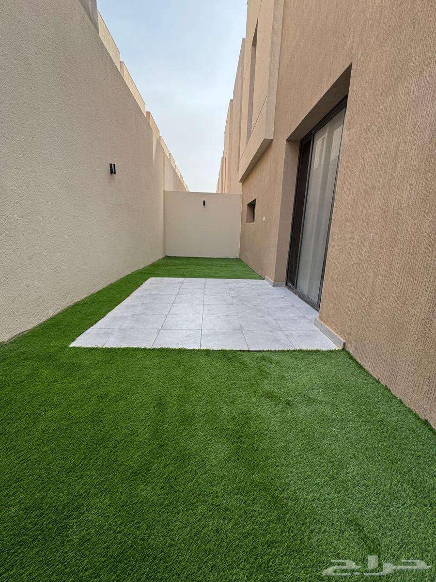 5 bedroom villa in Al Narjis 15