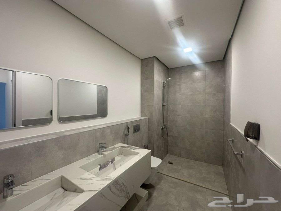 5 bedroom villa in Al Narjis 22