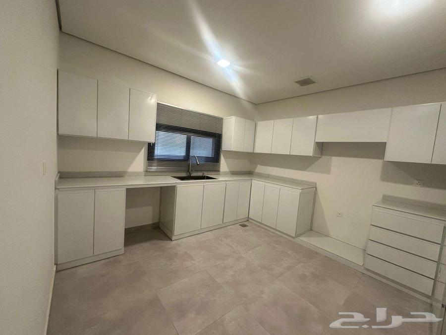 5 bedroom villa in Al Narjis 24