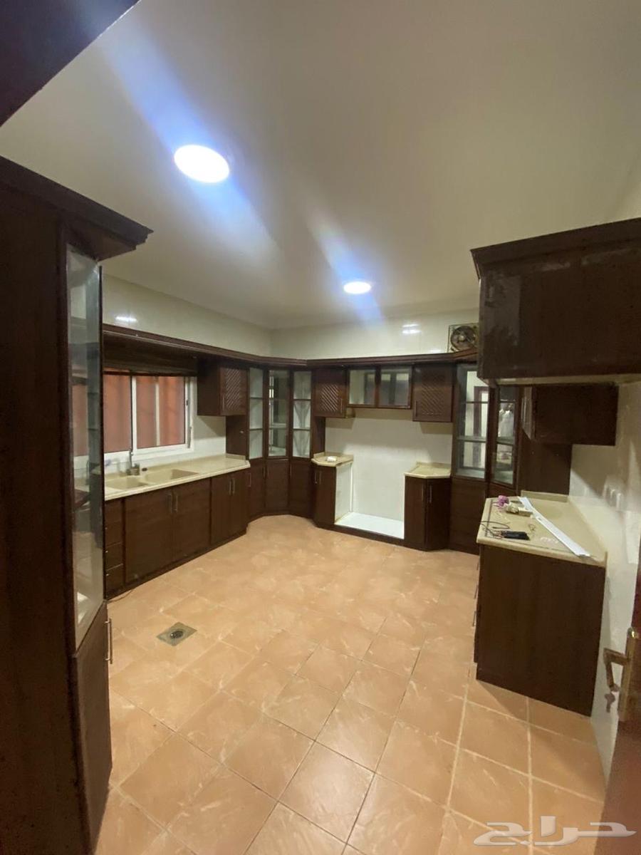 8 bedroom villa in Ishbiliyah, Riyadh 11