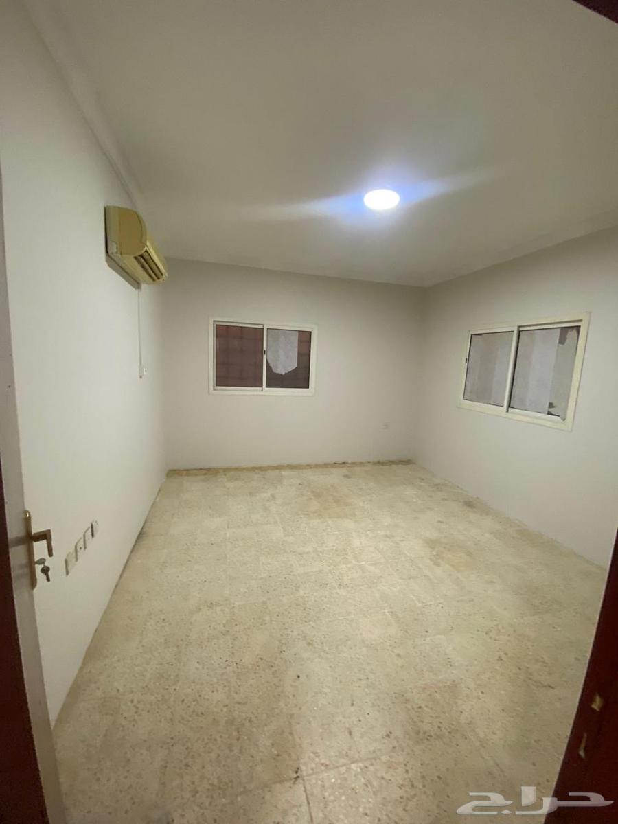 8 bedroom villa in Ishbiliyah, Riyadh 18