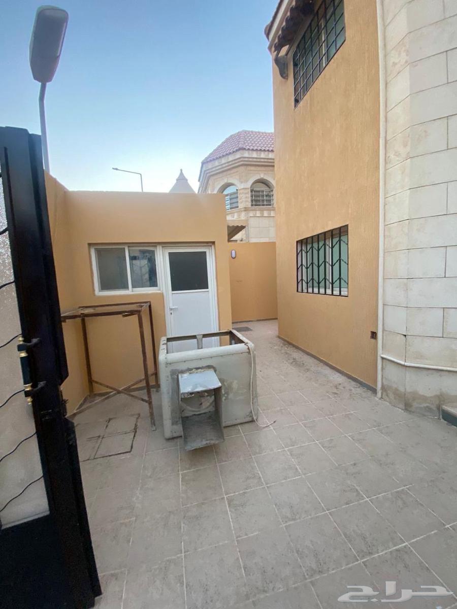 8 bedroom villa in Ishbiliyah, Riyadh 5