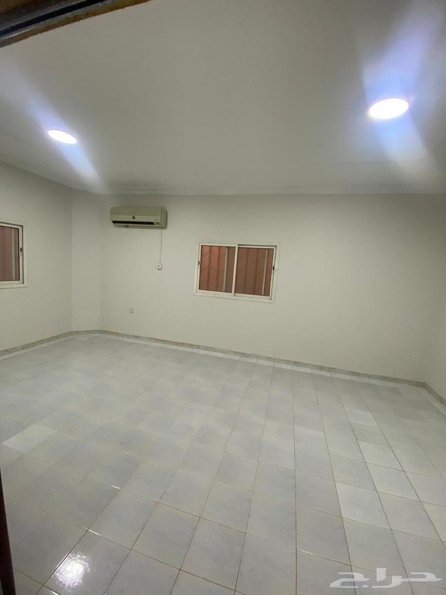 8 bedroom villa in Ishbiliyah, Riyadh 7
