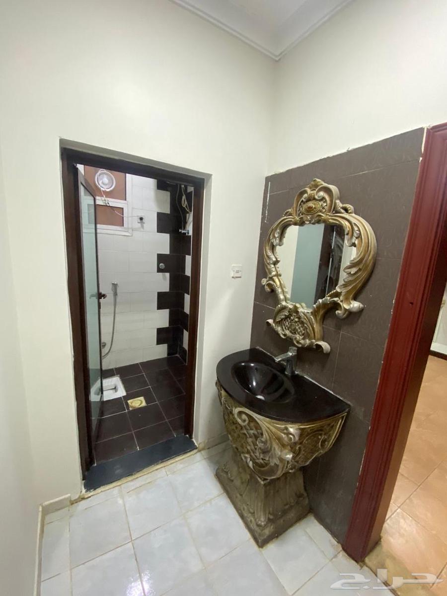 8 bedroom villa in Ishbiliyah, Riyadh 10
