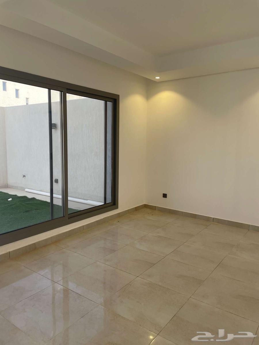 7 bedroom villa in King Abdul Aziz 23