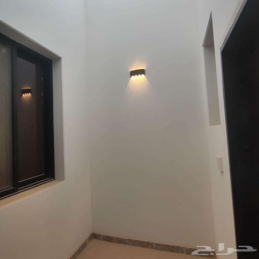 4 bedroom villa in Al Janadriyah 25