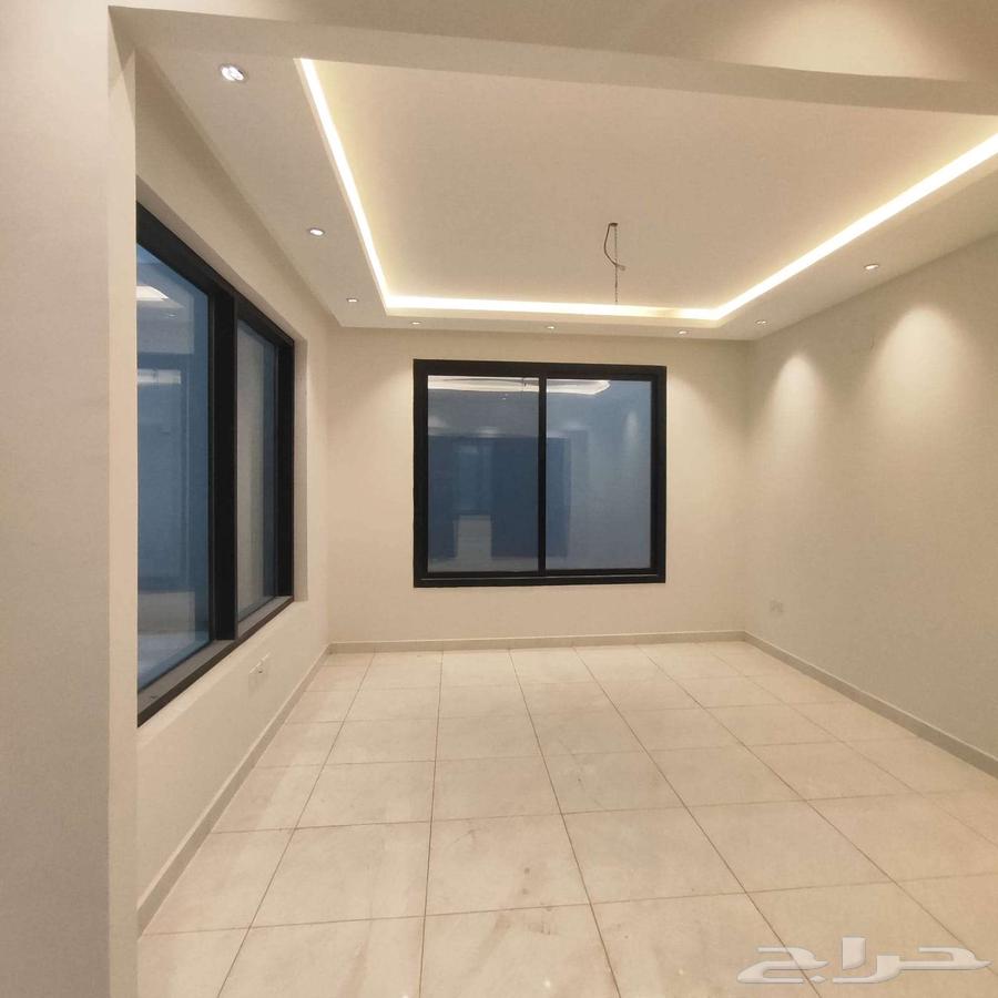 4 bedroom villa in Al Janadriyah 26