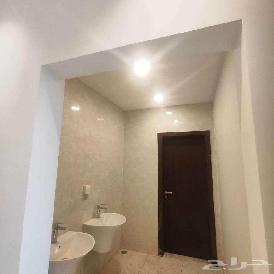 4 bedroom villa in Al Janadriyah 4