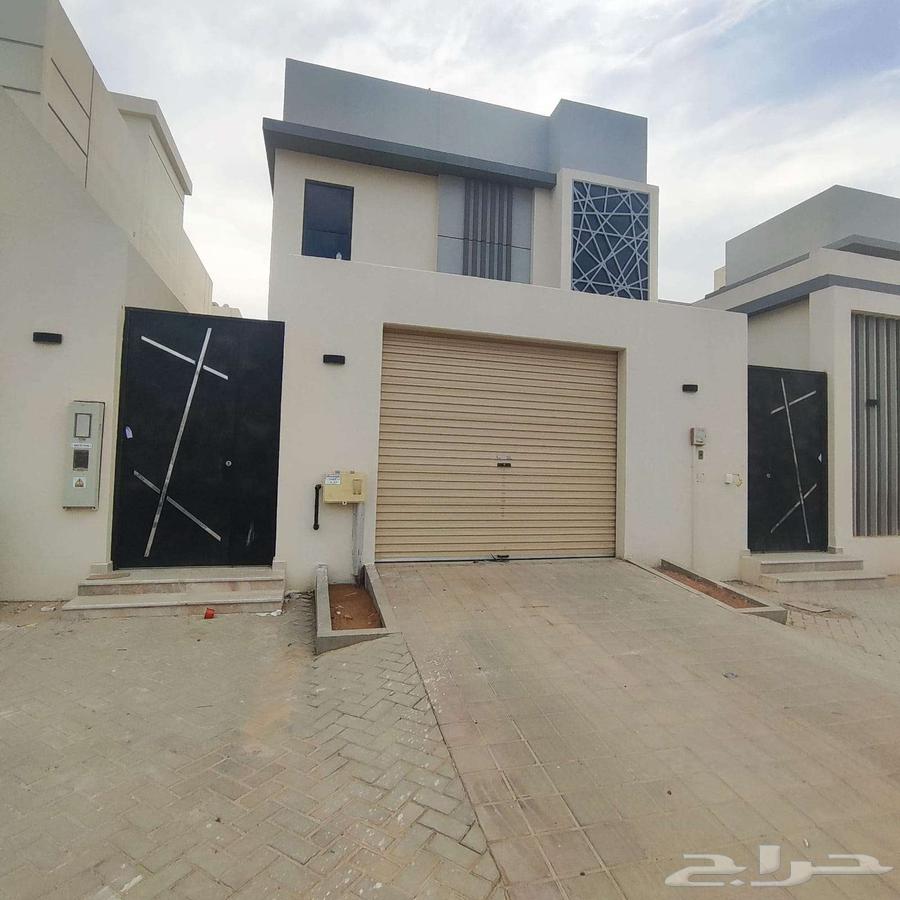 4 bedroom villa in Al Janadriyah 34