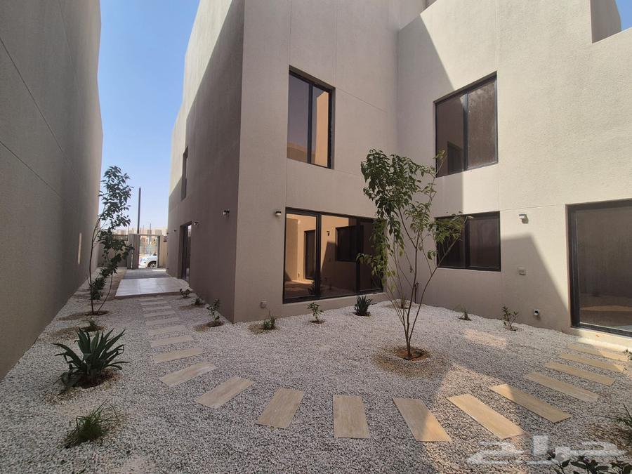 3 bedroom villa in Ar Rabiyah 4