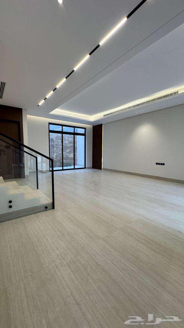 5 bedroom villa in Al Mahdiyyah 4