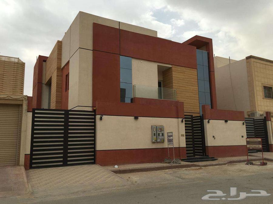 فيلا 8 غرف في العوالي 22