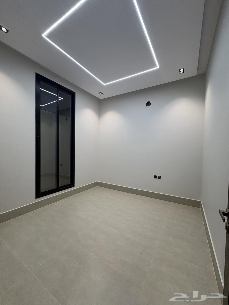8 bedroom villa in Al Uraija Al Gharbiyah 11