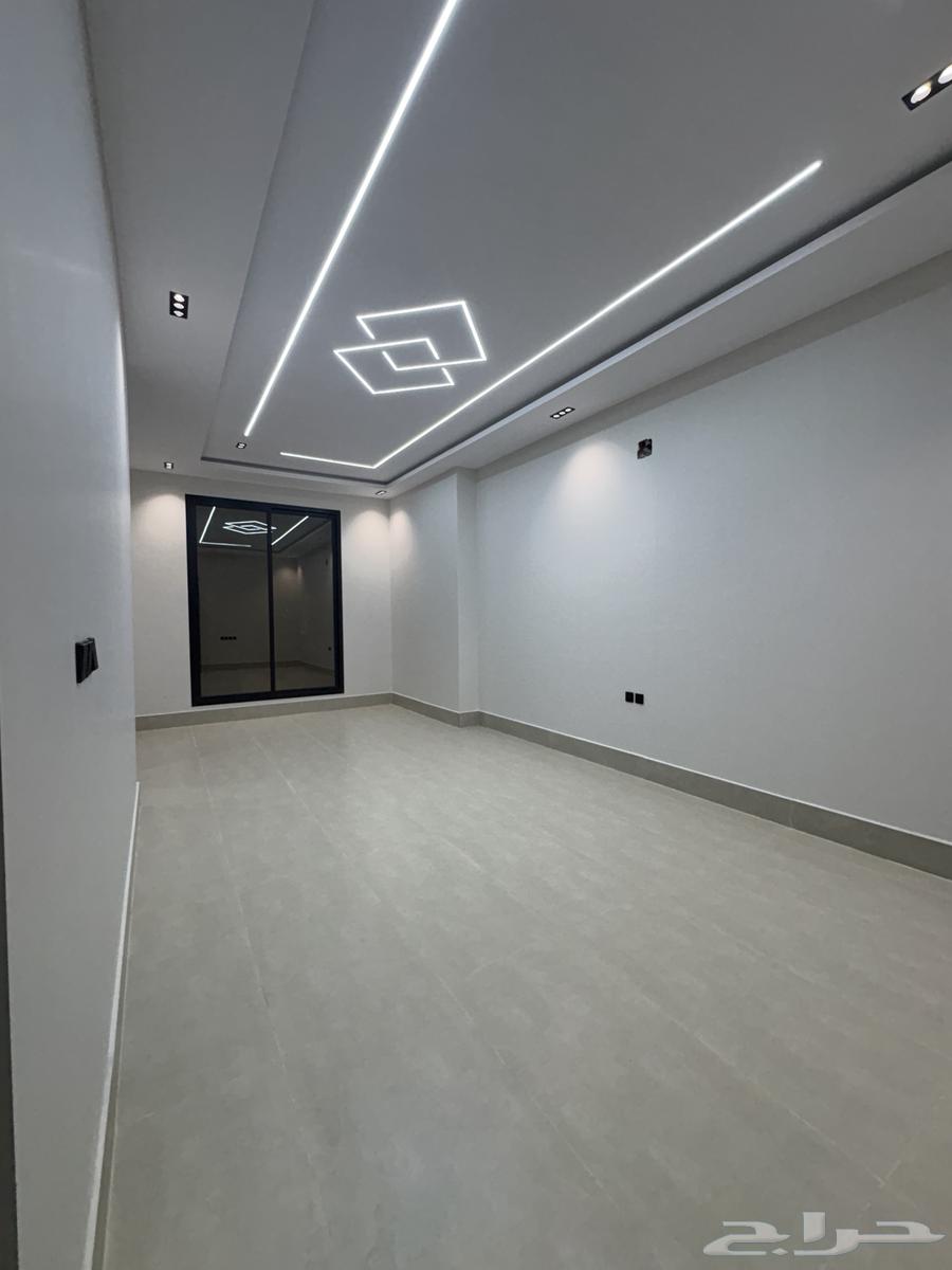 8 bedroom villa in Al Uraija Al Gharbiyah 13