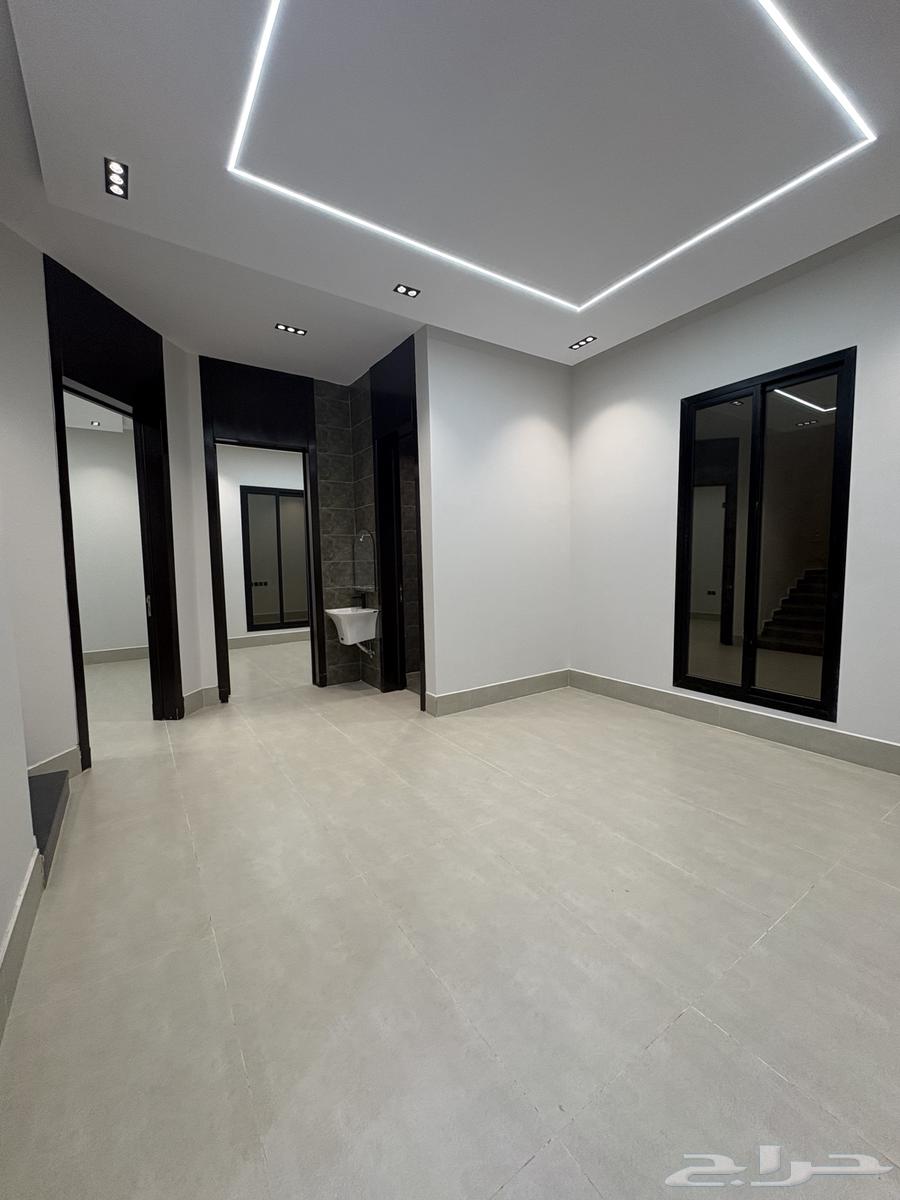 8 bedroom villa in Al Uraija Al Gharbiyah 14