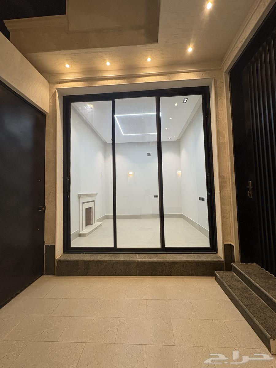 8 bedroom villa in Al Uraija Al Gharbiyah 3