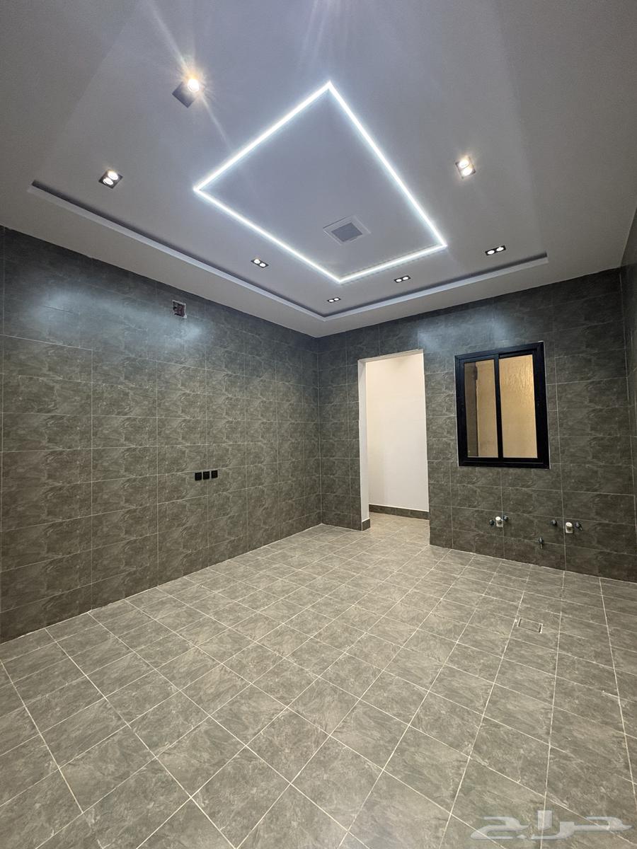 8 bedroom villa in Al Uraija Al Gharbiyah 8