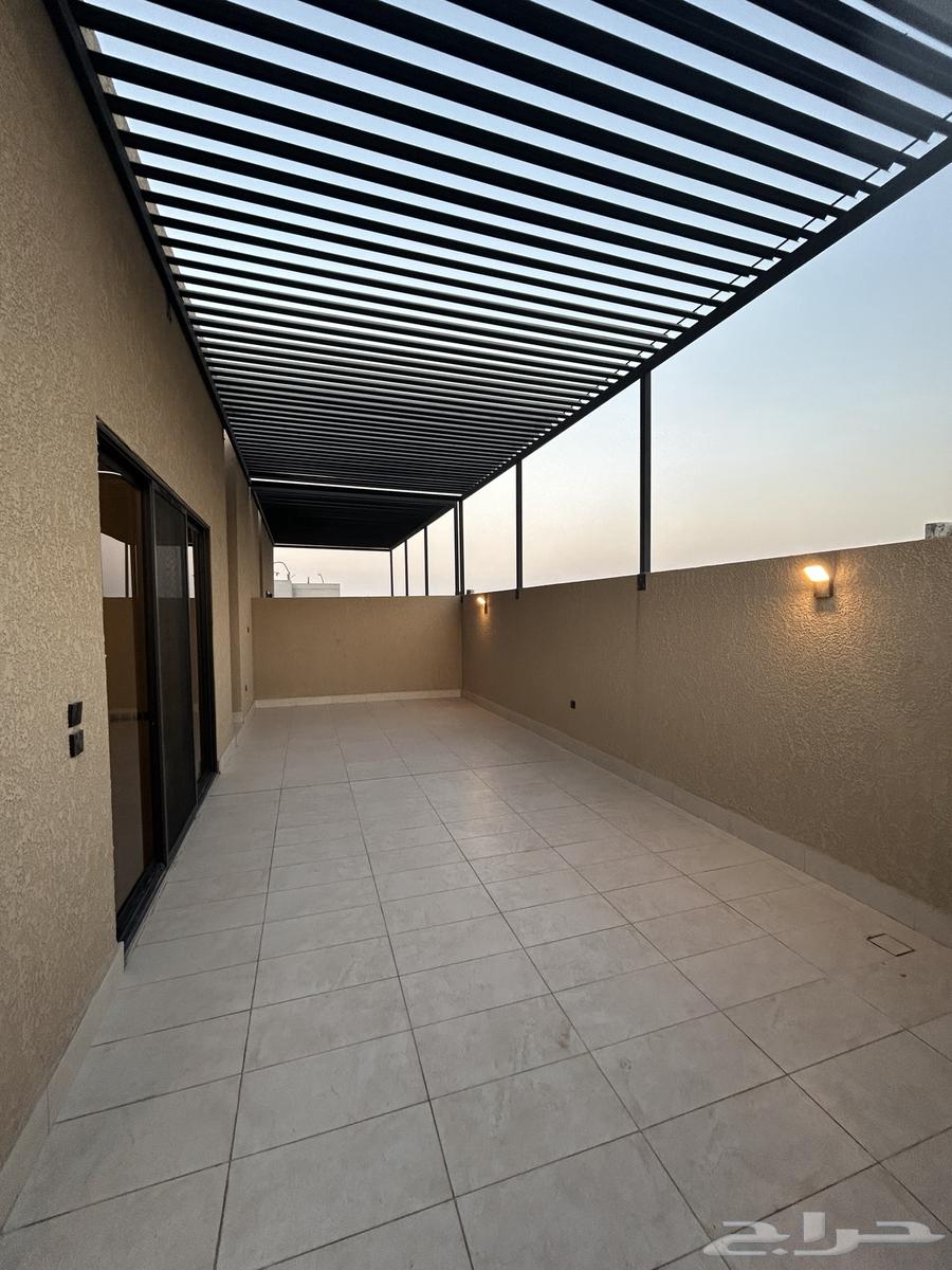 9 bedroom villa in Al Narjis 11