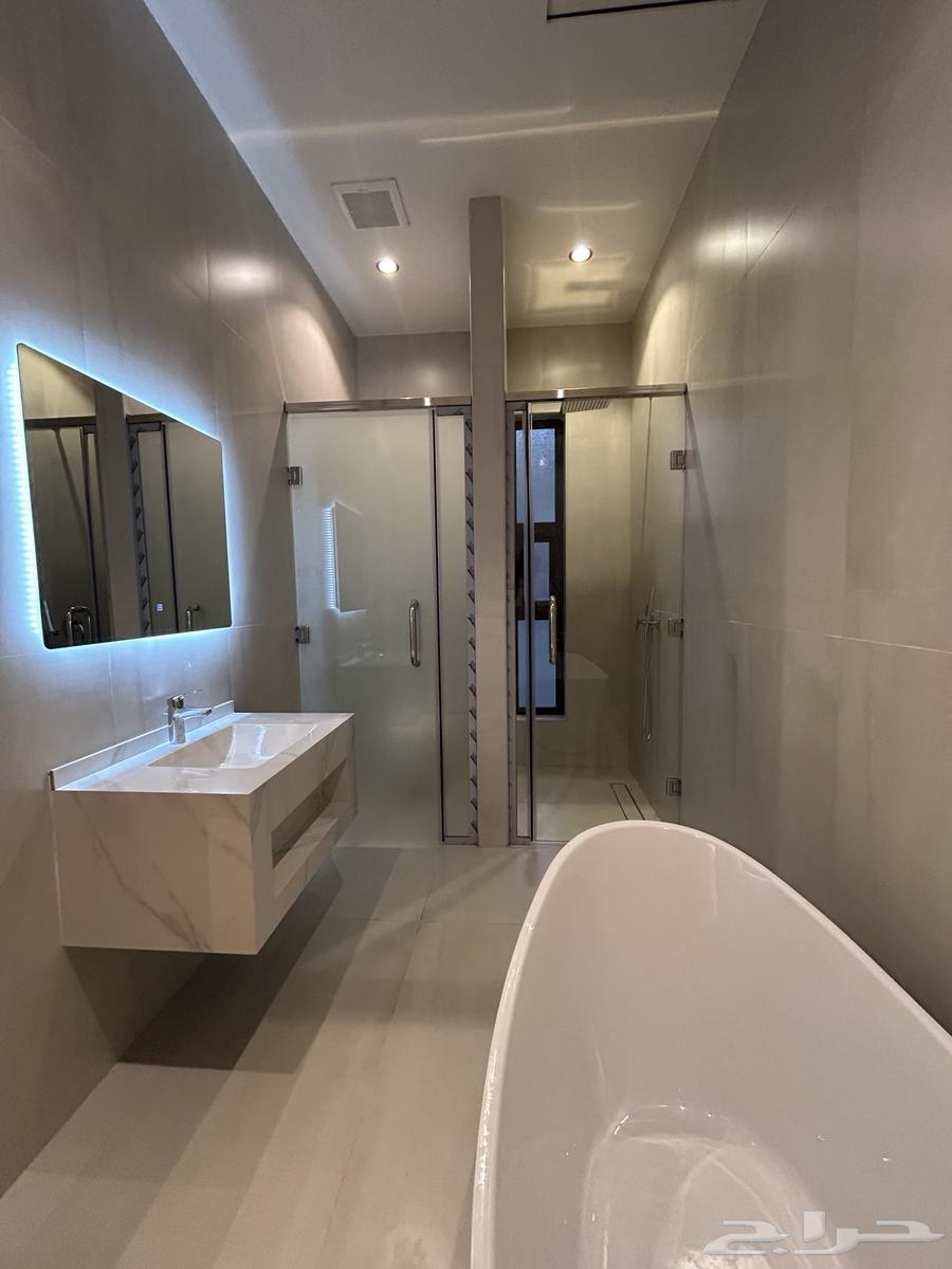 9 bedroom villa in Al Narjis 9
