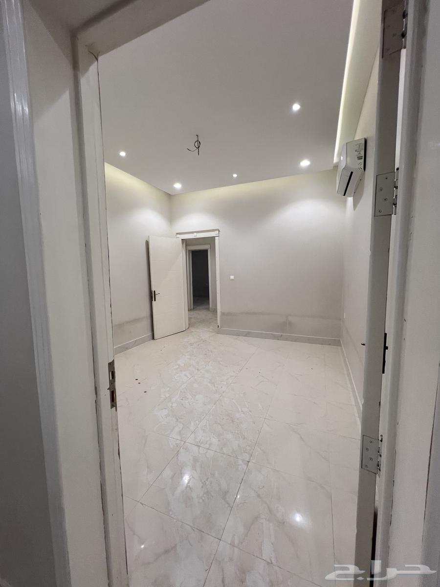 5 bedroom villa in Al Rimal 6