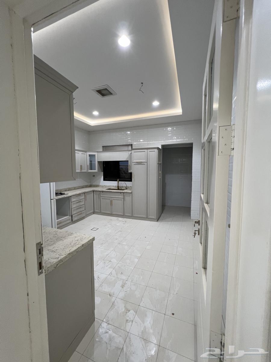 5 bedroom villa in Al Rimal 7
