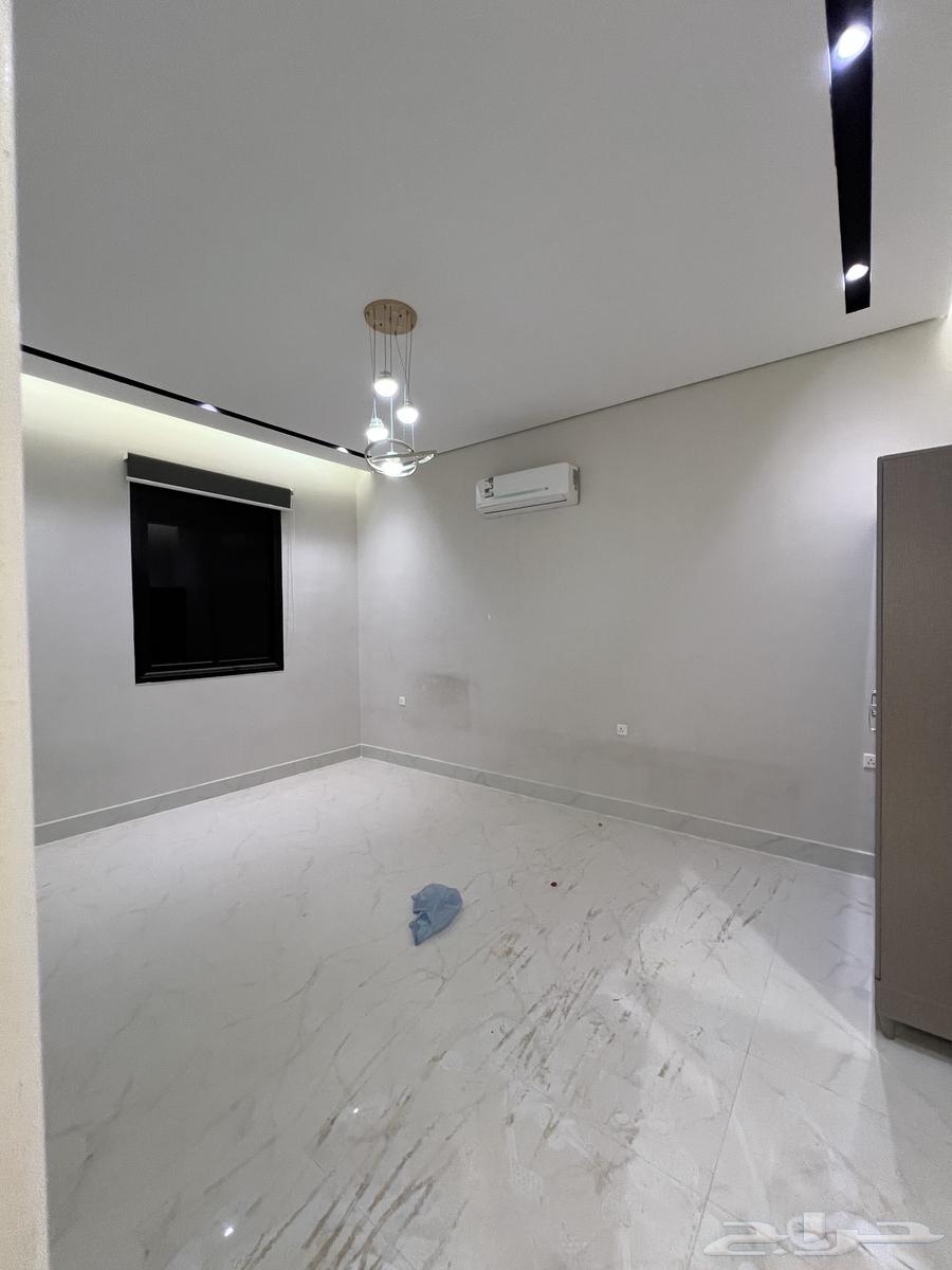 5 bedroom villa in Al Rimal 8