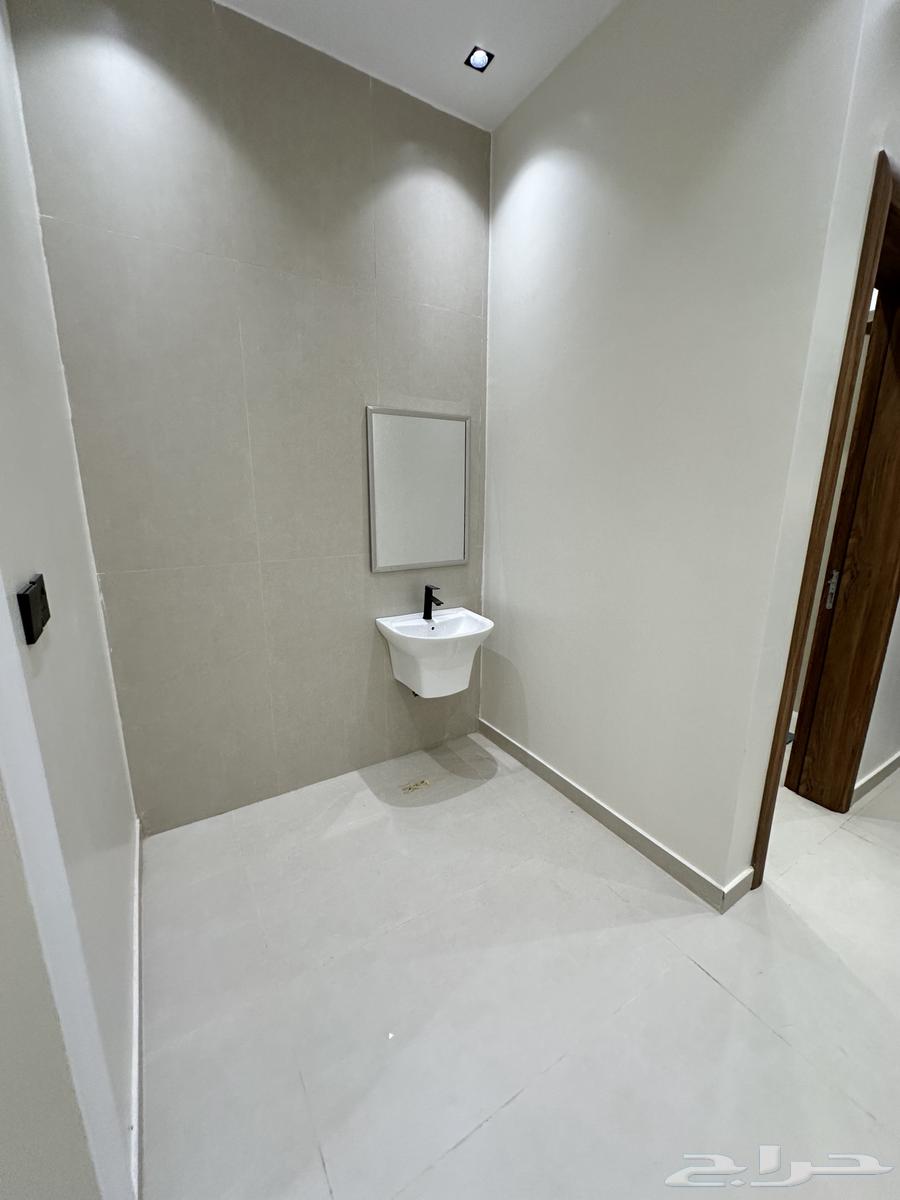 5 bedroom villa in Al Jamiah 30
