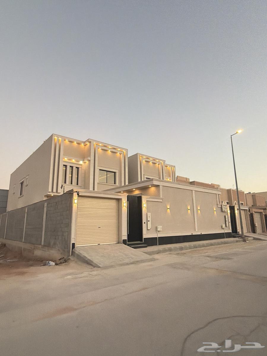 فيلا 7 غرف في الملك عبدالعزيز 2