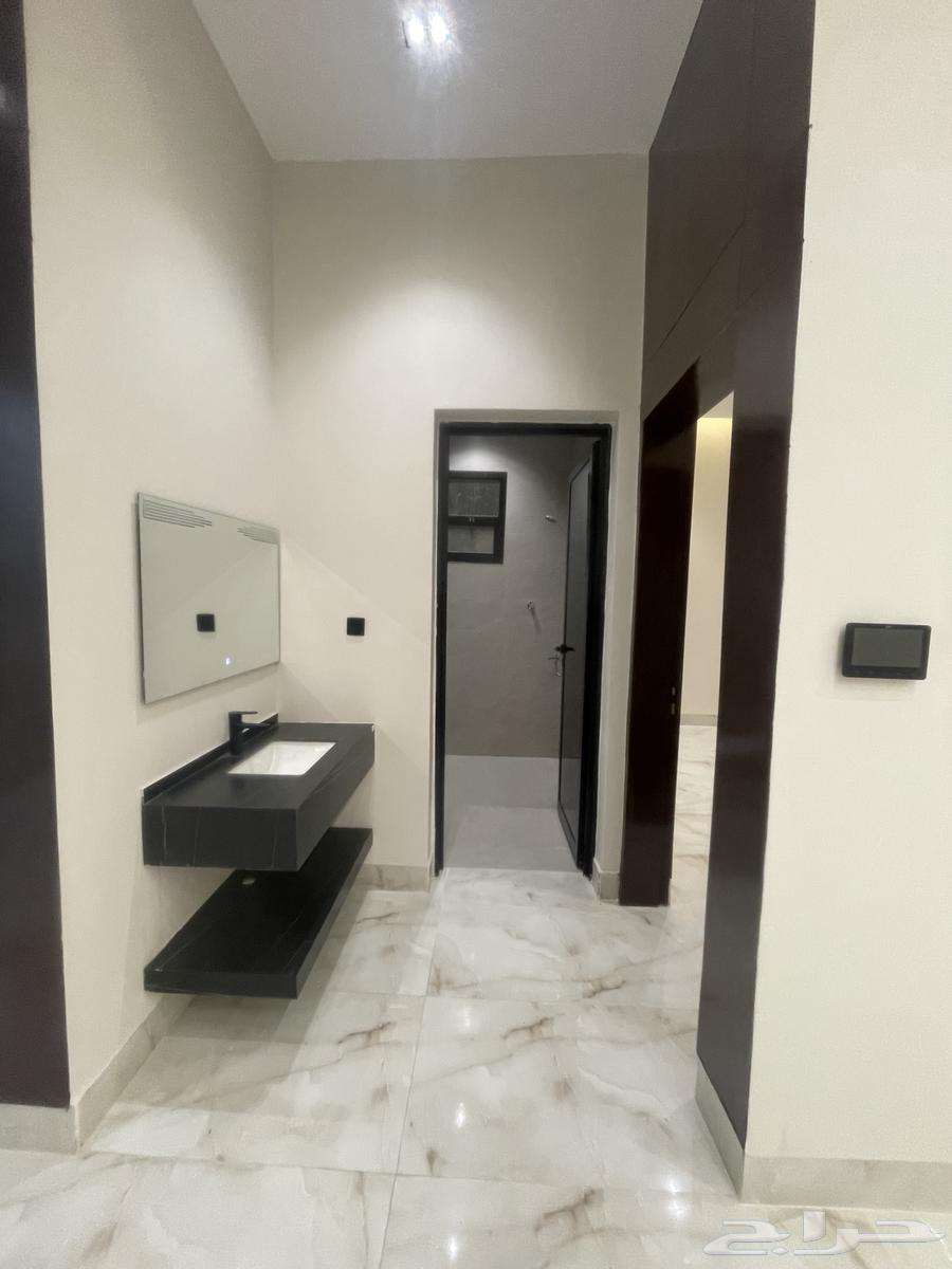 9 bedroom villa in Al Bayan 12