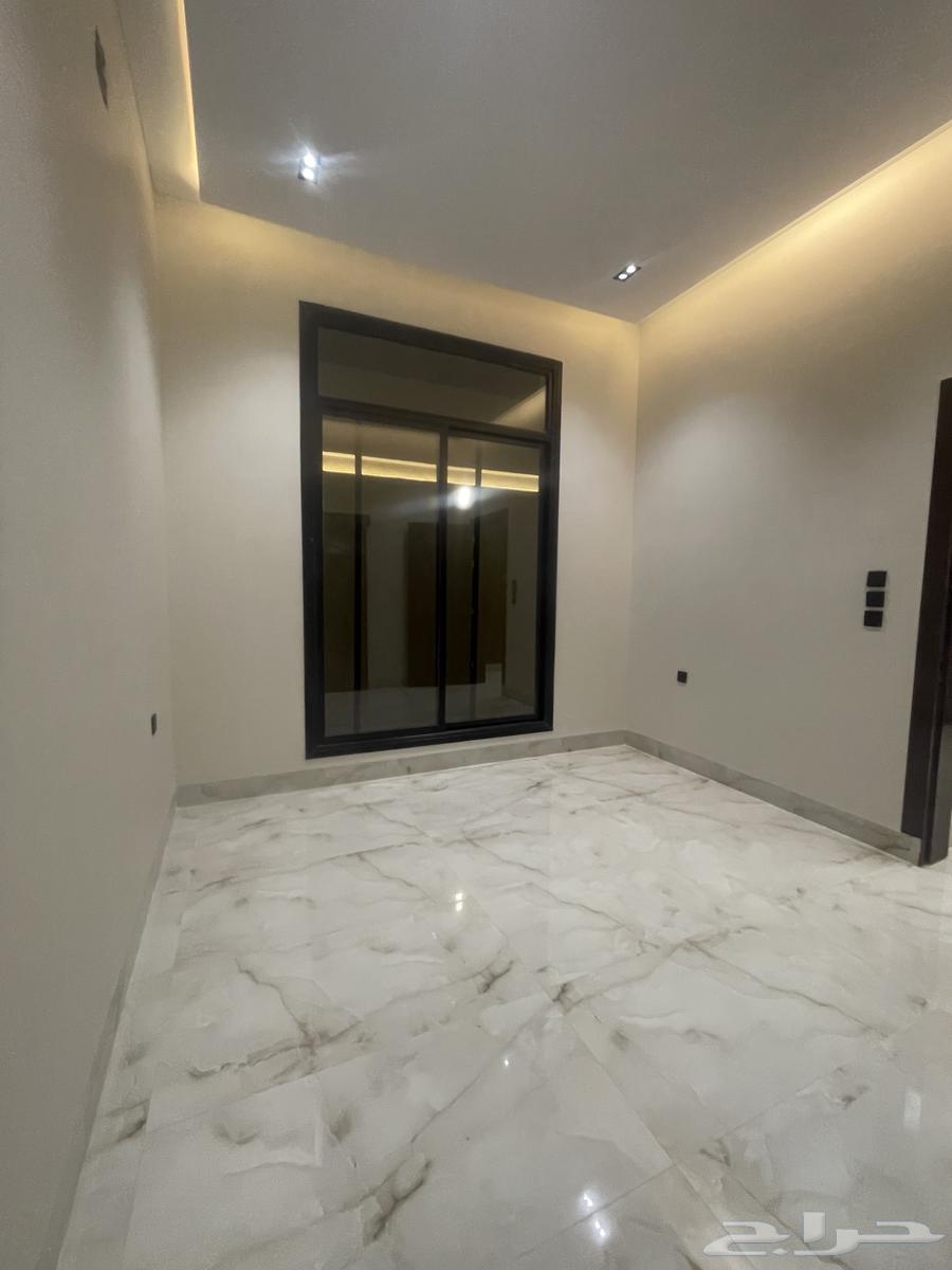 9 bedroom villa in Al Bayan 5
