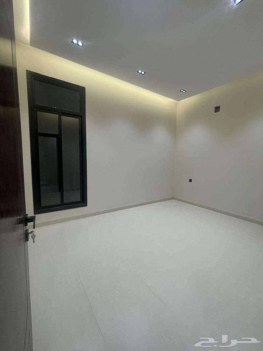 9 bedroom villa in Al Bayan 6