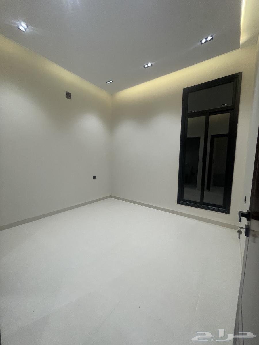9 bedroom villa in Al Bayan 7