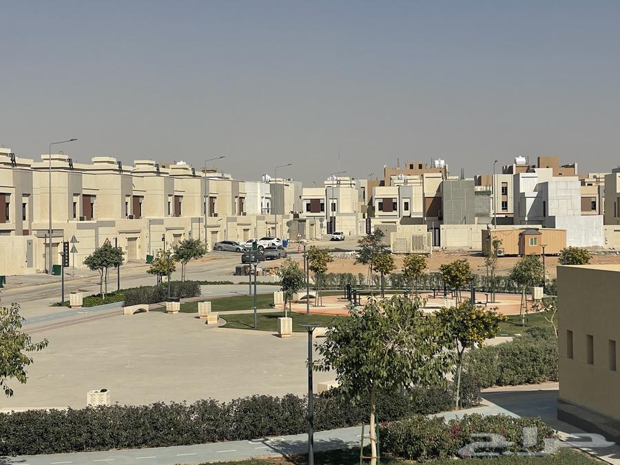 4 bedroom villa in Al Janadriyah 34